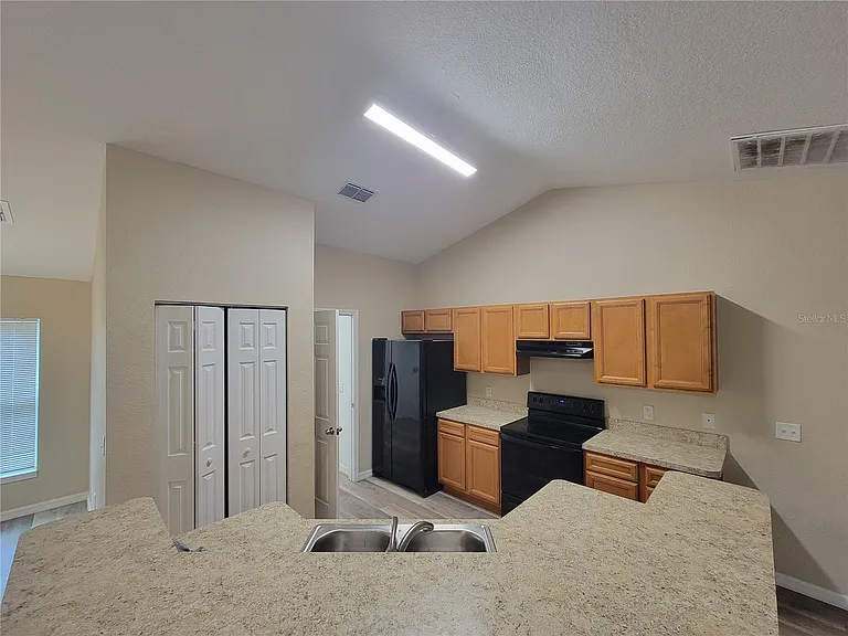 7009 Hemlock Crse — Photo 4