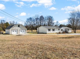 395 Whitaker Rd, Shelbyville, TN 37160