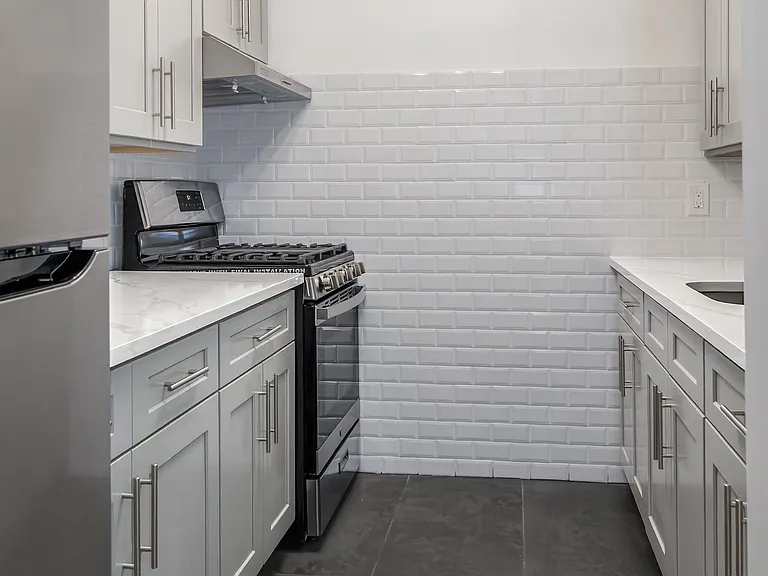 1705 Nelson Ave #1A — Photo 1