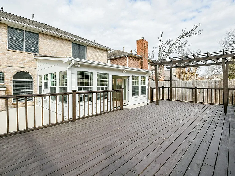 815 Robins Way — Photo 49