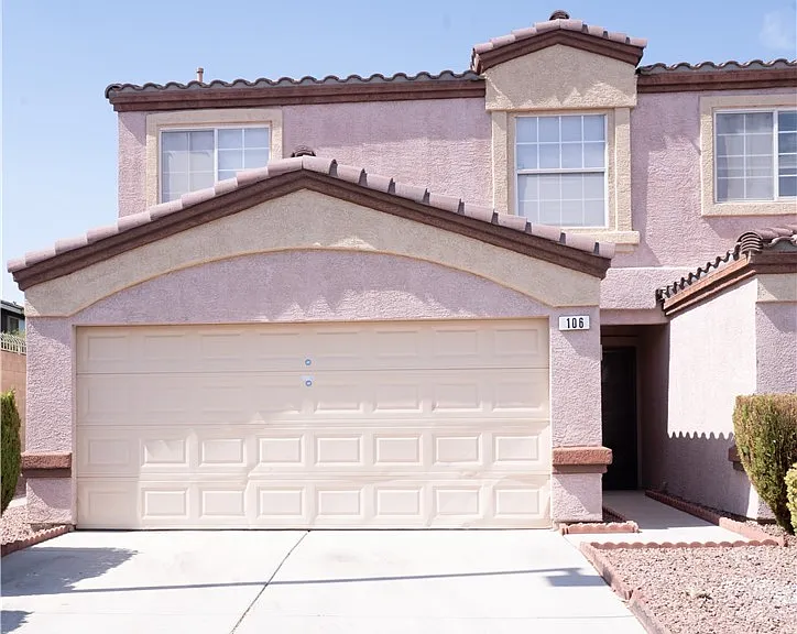 2524 Adelante Ave #106 — Photo 1