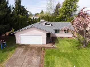 1235 SW Fleishauer Ln, McMinnville, OR 97128