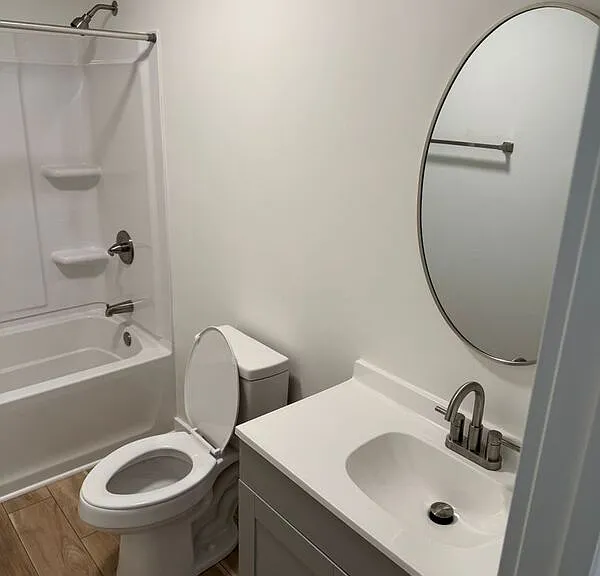 615 E Bain St — Photo 11