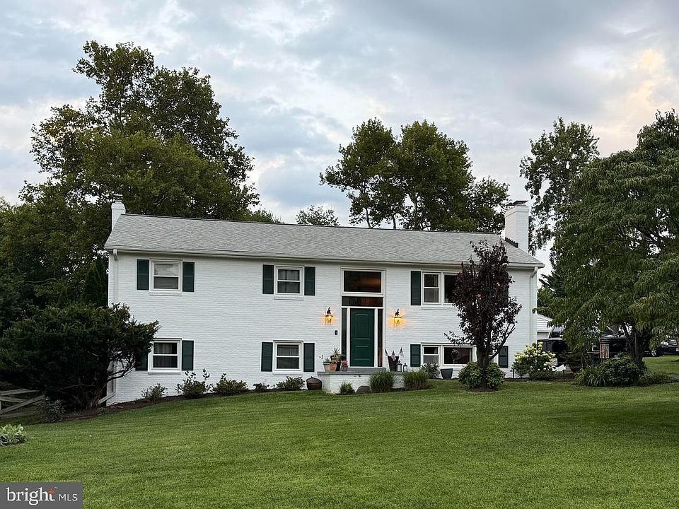 1st image of 13514 Floris St