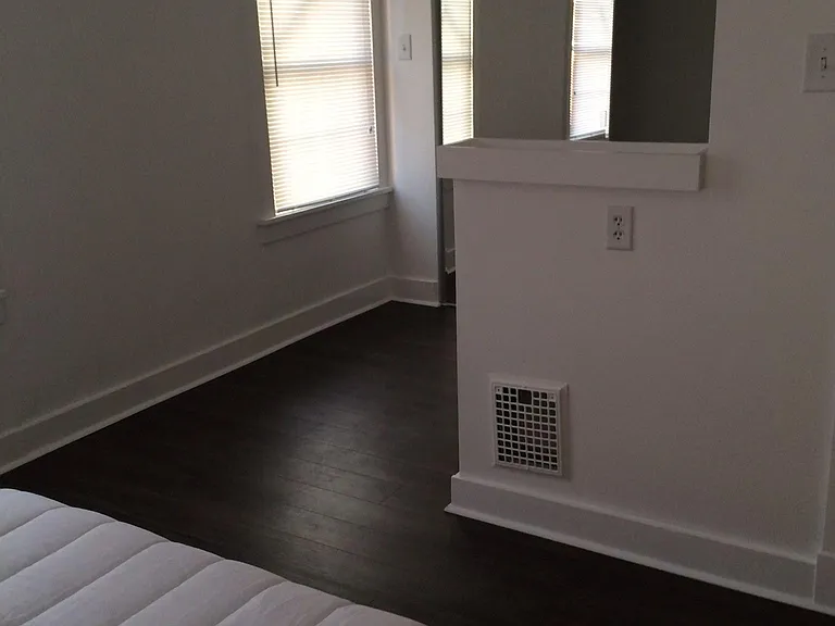 2110 Arlington Ave — Photo 1