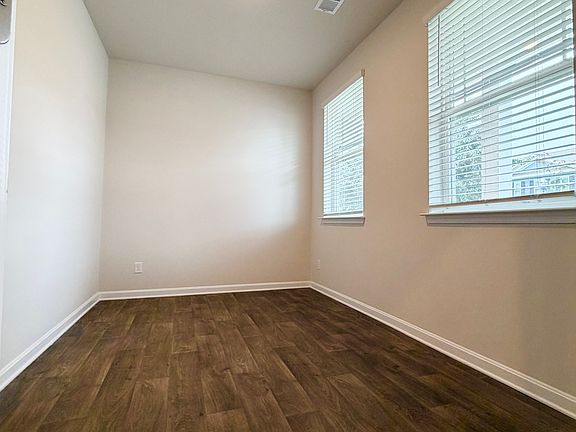 2nd image of 416 Lena Ln