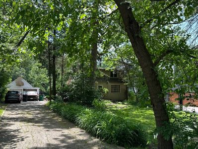 11407 Hiawatha Ln, Indian Head Park, IL, 60525