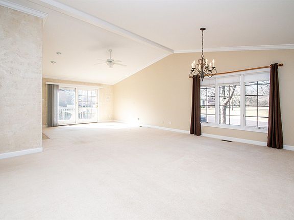 3rd image of 2508 W Benton Ct Unit 27B