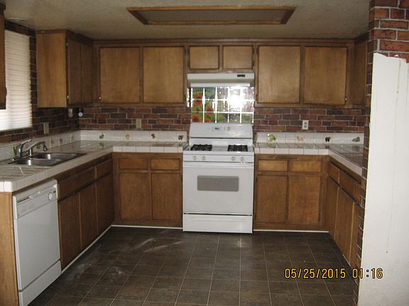 3rd image of 416 San Martin Dr