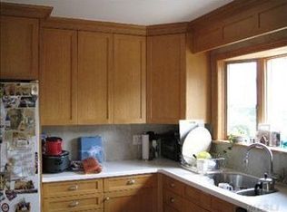 1754 James St, Merrick, NY 11566