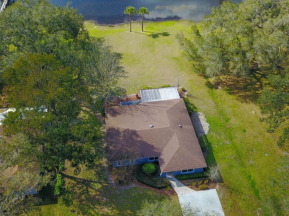 3rd image of 5155 Lakewood Dr