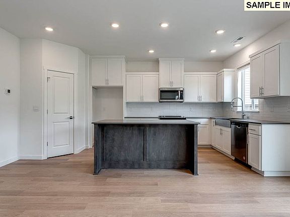 4th image of 2819 NW 4th Ave
