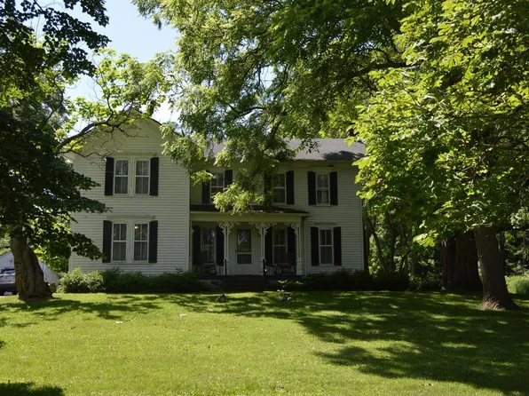 4561 N Lake Rd, Clarklake, MI 49234