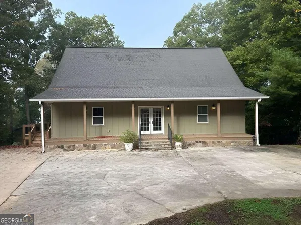 1803 Chatuge Hills Rd, Hiawassee, GA 30546
