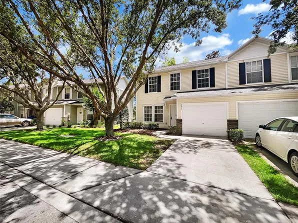 2911 Amber Oak Dr, Valrico, FL 33594