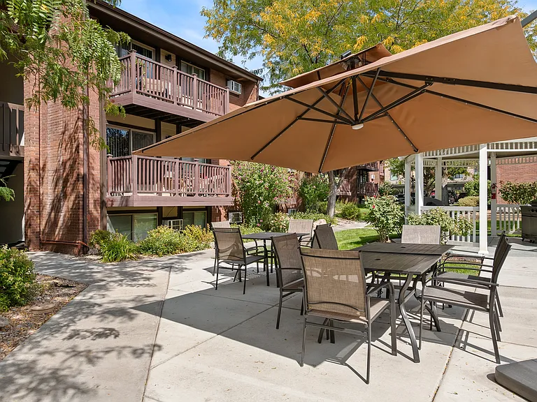 Garden Apartments — Photo 12