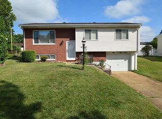 557 Wren Dr, Arnold, MO 63010