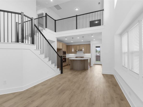 1008 Tulip Pl, Crowley, TX 76036
