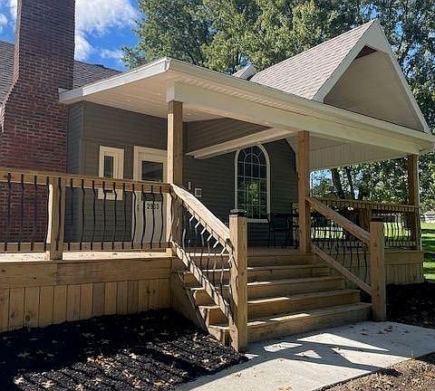 Huge Front Porch