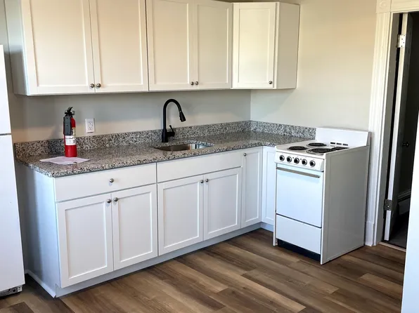 358 Main St #3, Biddeford, ME 04005