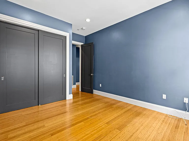 368 Dorchester St #2 — Photo 11