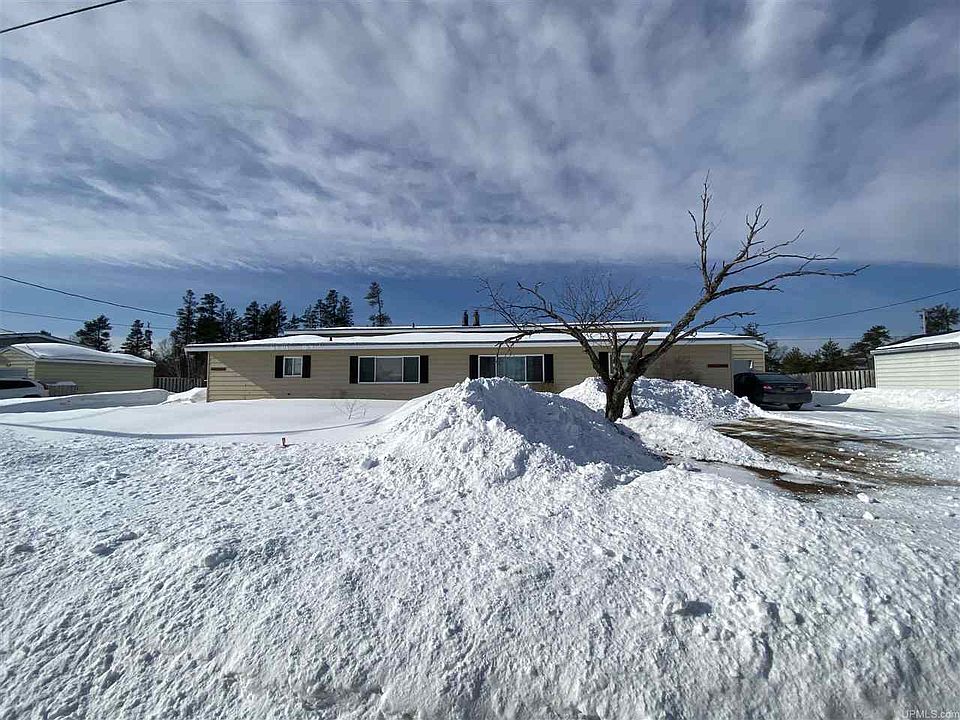1st image of 160/162 Albatross St