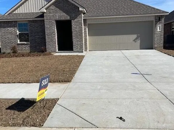 401 Broussard Hill Dr, Broussard, LA 70518