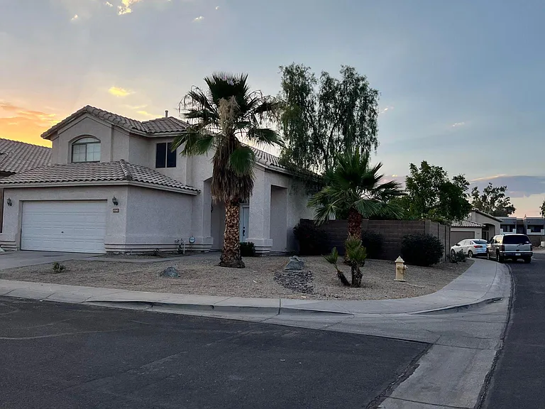 4760 E Goldfinch Gate Ln — Photo 2