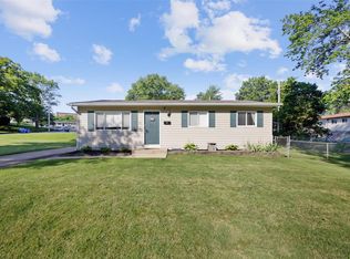 8 Ville Teresa Ln, Hazelwood, MO
