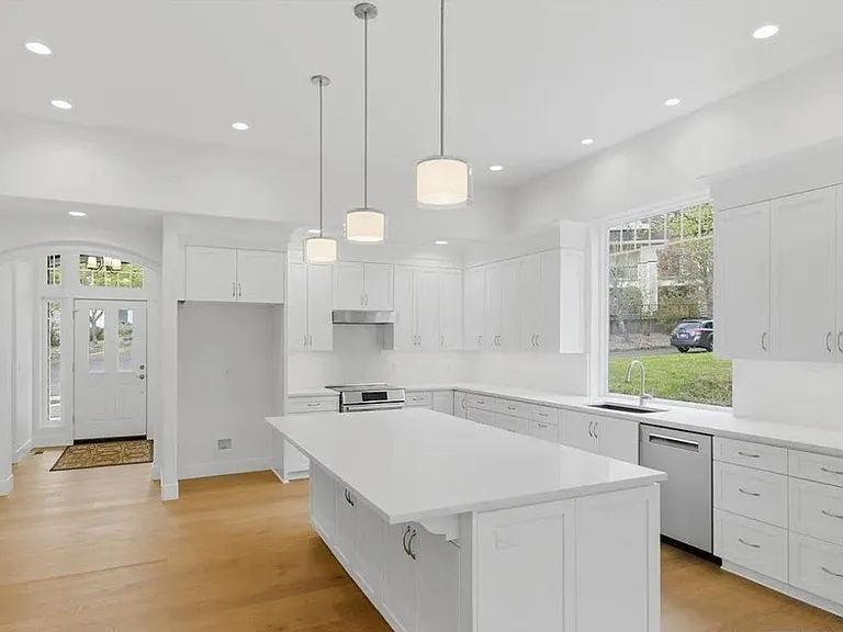 2799 NW Romancier Dr — Photo 11