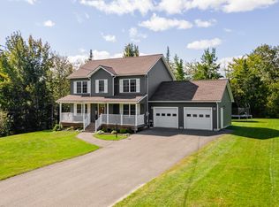 123 Maple Leaf Ln, Bangor, ME 04401