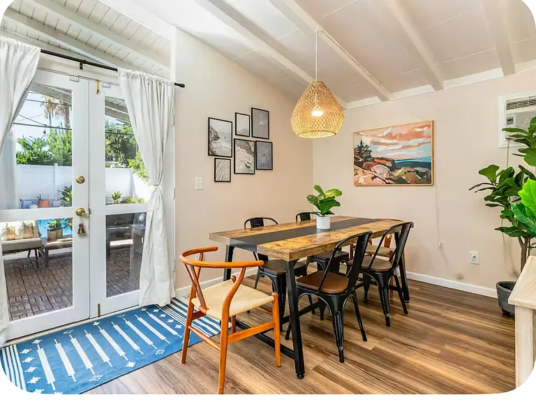 7801 Capistrano Ave — Photo 16