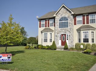 728 Cherry Blossom Ct, Williamstown, NJ 08094