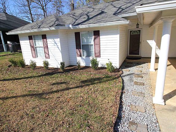 2nd image of 109 Hardwood Dr