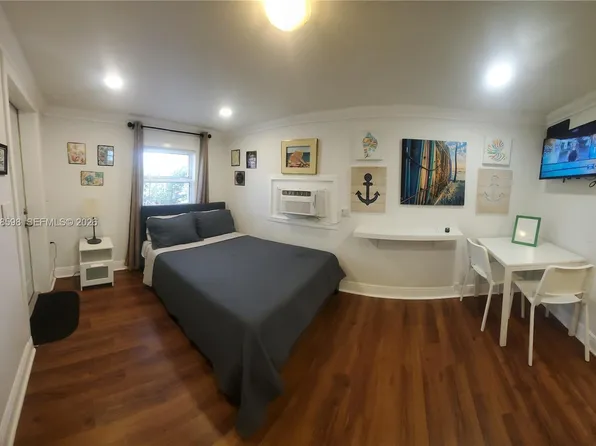 1030 S 62nd Ave #B, Hollywood, FL 33023