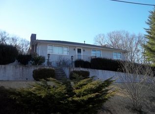 12 Degraw Rd, Riverdale, NJ 07457