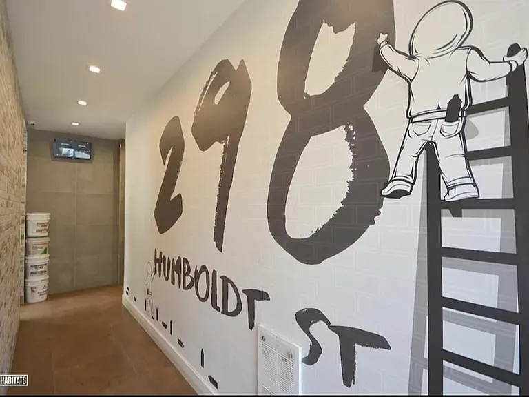 298 Humboldt St #2R — Photo 8