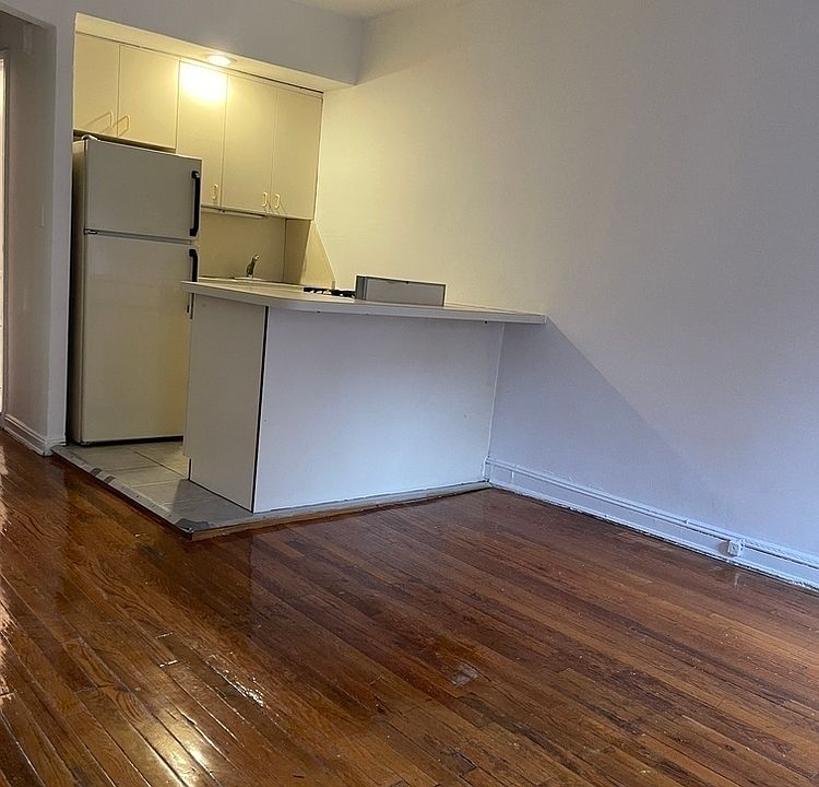 2nd image of 1594 3rd Ave #5F