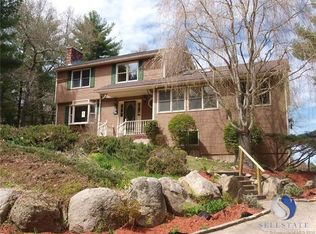 140 Whaley Hollow Rd, Coventry, RI 02816