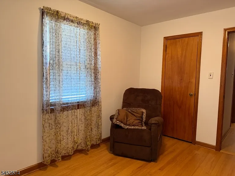 6 Lewis St — Photo 13