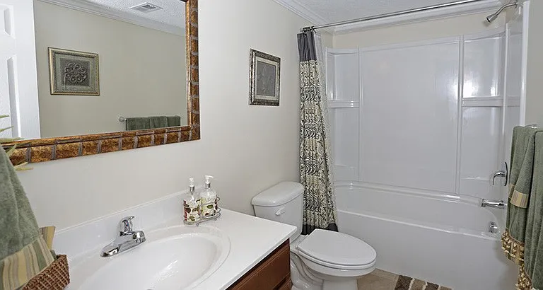 East Ridge Apartments — Photo 16