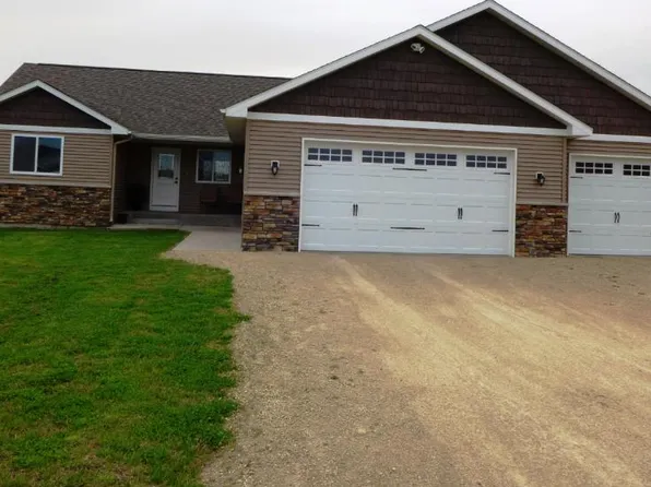 643 W Giana Ct, Ellsworth, WI 54011