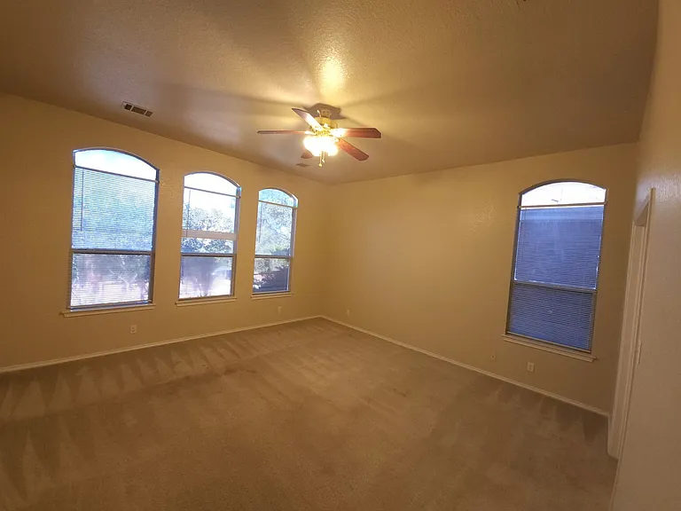 21215 Encino Ash — Photo 14