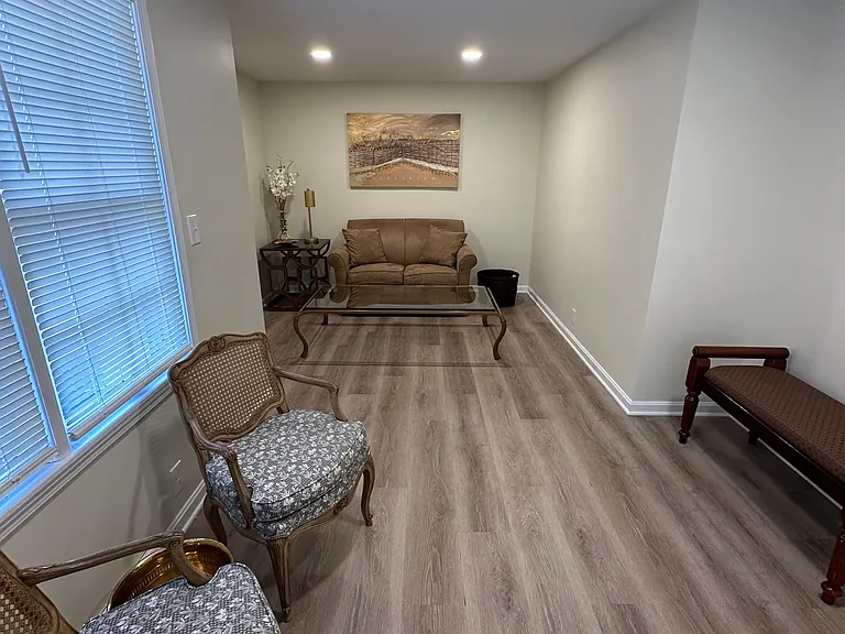 4474 Groveland Rd — Photo 8