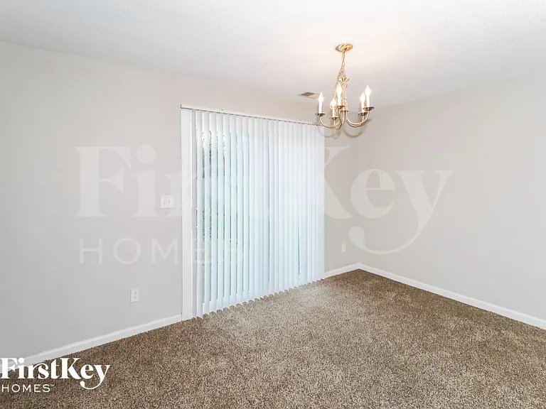 10225 Cottage Farms Dr — Photo 5