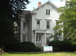 8 E Main St, Huntington, MA 01050