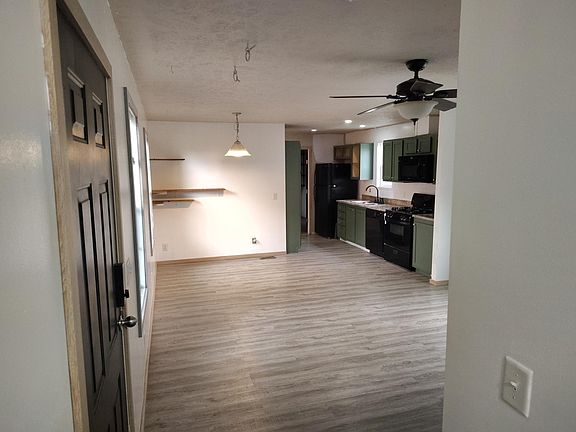 2nd image of 3907 Vail Ave NW