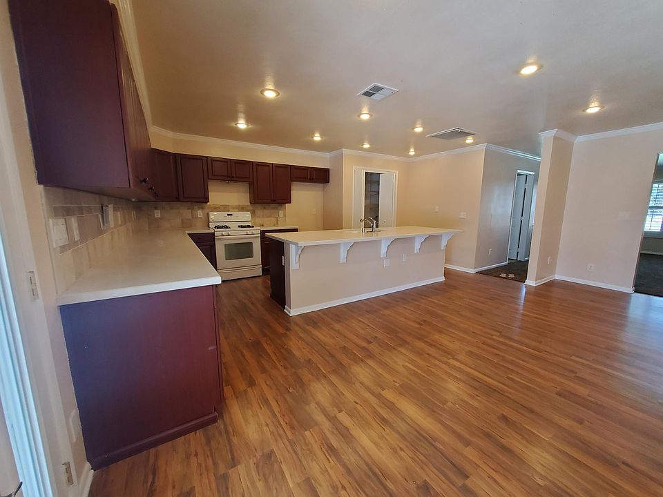 1st image of 41849 El Camino Dr
