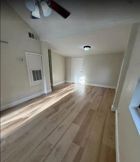 412 N Polk St — Photo 2