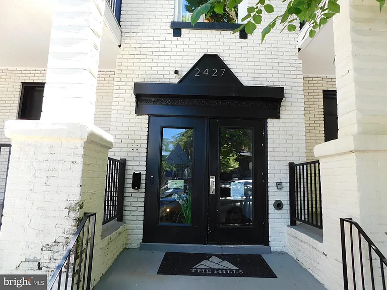 2427 Lakeview Ave #3D — Photo 1